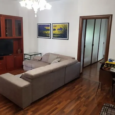 Porta Nuova Apartment Turin